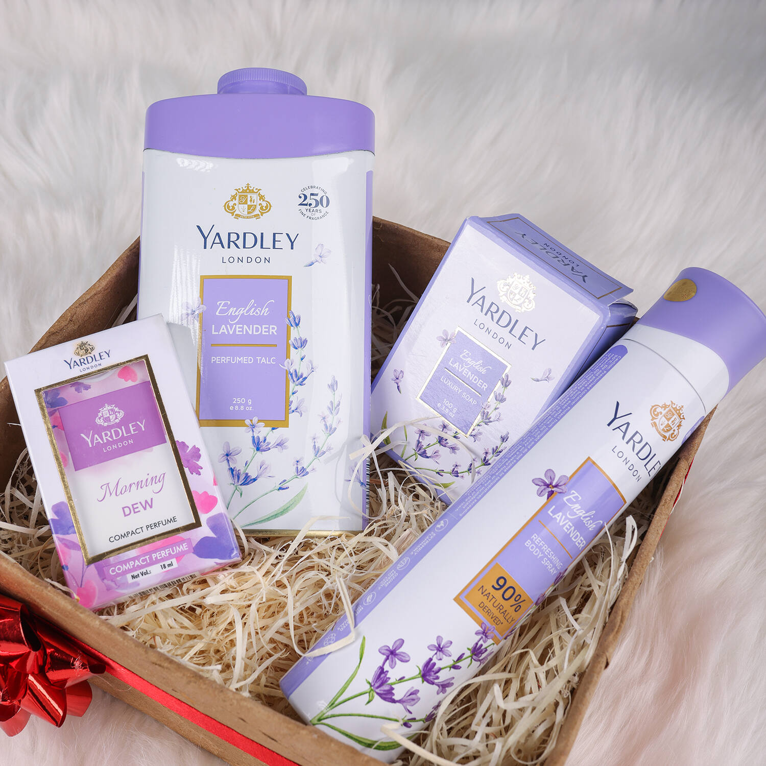 Buy Yardley London English Lavender Range Gift Bag With Compact Perfume,  Perfumed Talc, Refreshing Body Spray, & Luxury Soap For Women| Long-Lasting  Fragrance| Stylish Travel Pack Included Online at Low Prices in